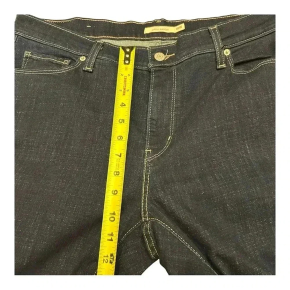 Levi's Women's Classic Bootcut  Plus size 18w Straight Jeans LIKE NEW - Picture 10 of 15
